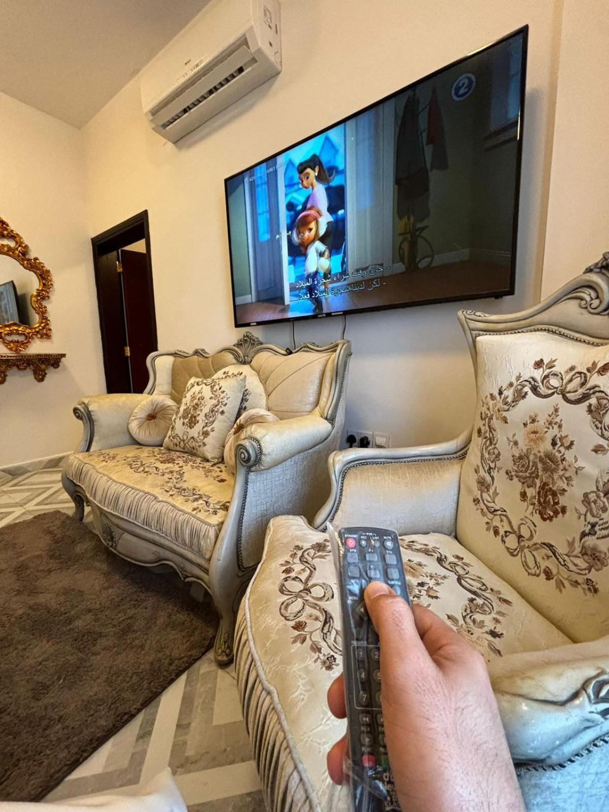 Appartement بغرفتين للإيجار في بوشر موقع مميز وقيمة ممتازة Al-Ghubra